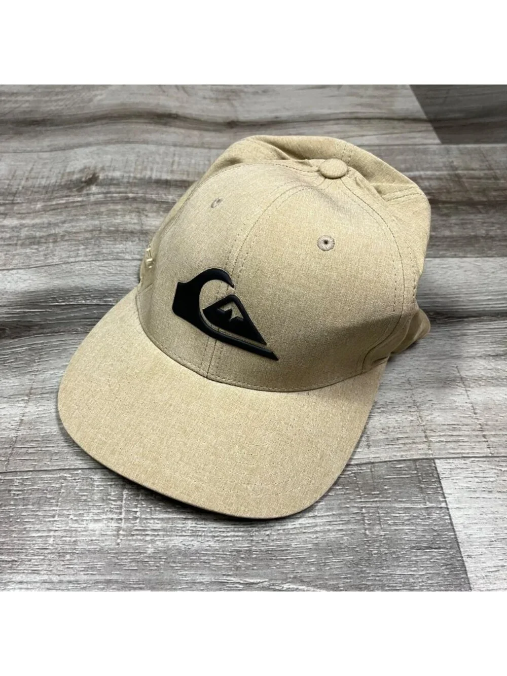 Quicksilver Graphic Embroidered FlexFit Fitted Flat Round Bill Hat Sand One Size